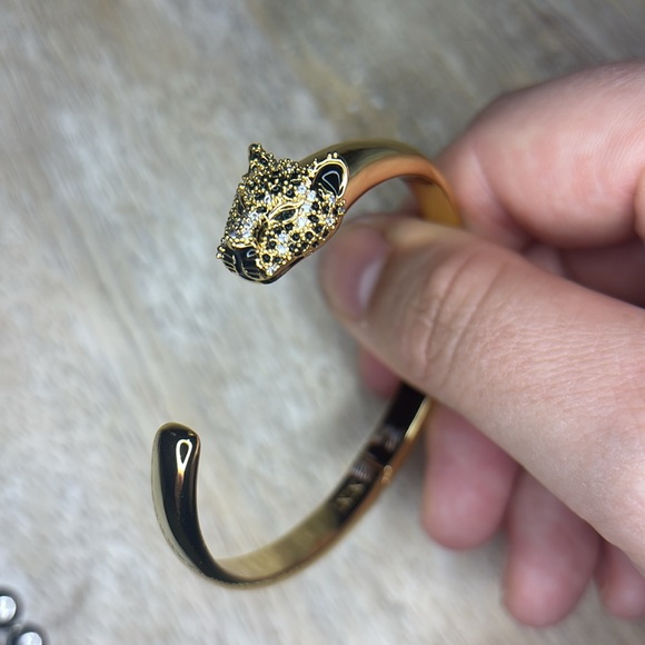 XIXI Gold Hinged Paved Jaguar Bracelet - Picture 4 of 4